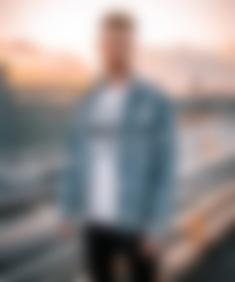 Regular fit denim jacket